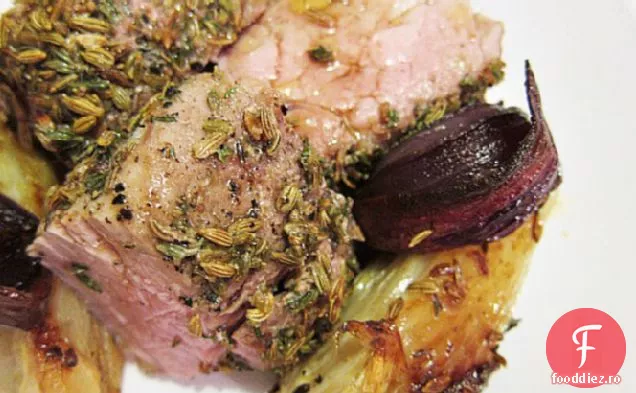 Filet de porc prăjit cu fenicul cu ceapă dulce