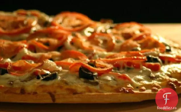 Pizza Cu Ardei Dulce Cu Trei Brânzeturi