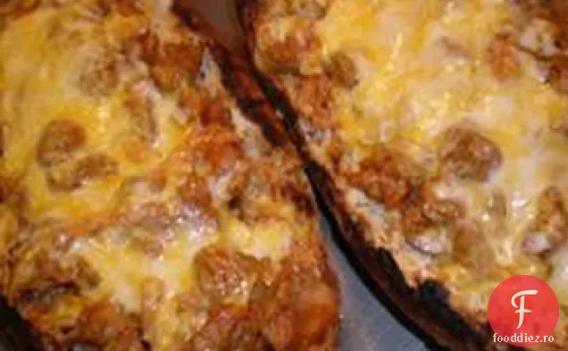 Pizza cu ceapă și cârnați