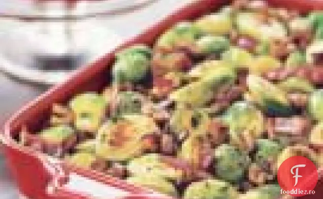 Varză De Bruxelles Prăjită Cu Slănină Și Castane
