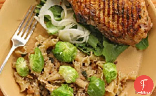 Campanelle cu nuci, unt brun-salvie și varză de Bruxelles