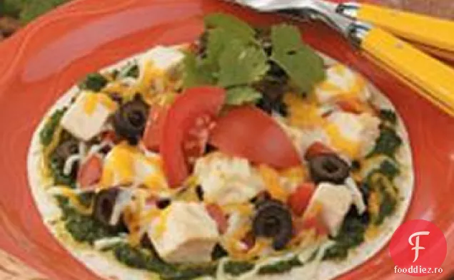 Pizza Cu Pui Pesto