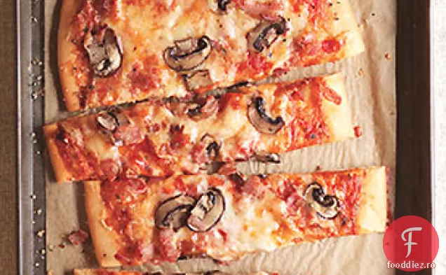 Pizza cu trei brânzeturi cu Pancetta și ciuperci