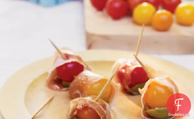Roșii Cherry învelite în Prosciutto cu măsline