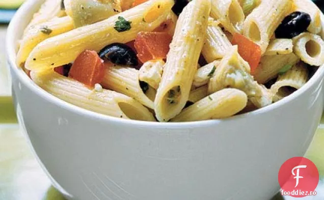 Penne Cu Sos De Roșii În Stil Grecesc