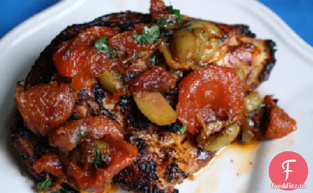 Tagine de pui marocan cu roșii uscate la soare și anghinare