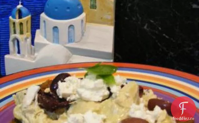 Scramble grecești cu anghinare, măsline negre și Feta