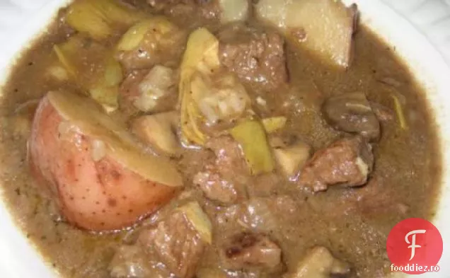 Tocană de burgundă de vită a mamei