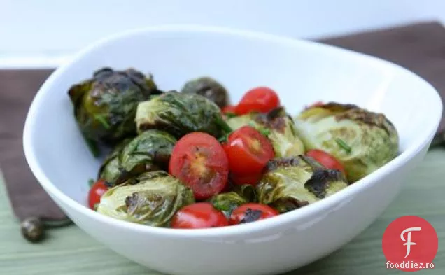 Salată De Roșii Cu Varză De Bruxelles