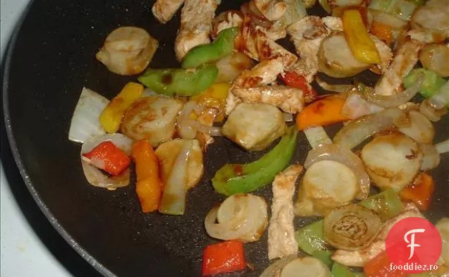 Tagliatelle cu anghinare de primăvară și mentă