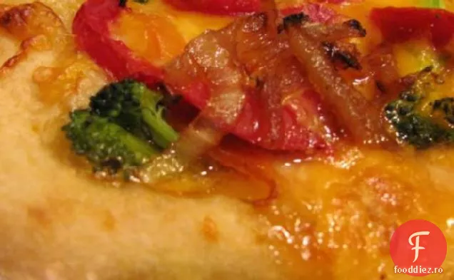 Pizza Thailandeză De Pui Cu Sos Dulce De Chili