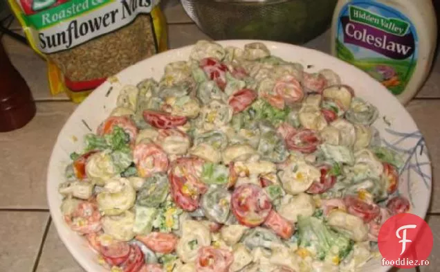 Salată de Broccoli, Tortellini și slănină
