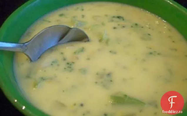 Supă De Broccoli Cheddar