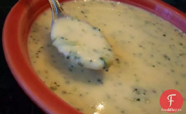 Cremă de supă de Broccoli Cheddar