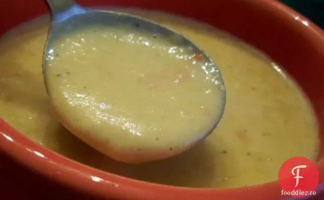 Cheddar Chowder Cu Ardei Roșu