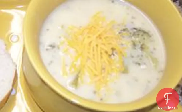 Supă de pui cu brânză și Broccoli