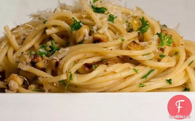 Spaghete Cu Nuci Și Hamsii