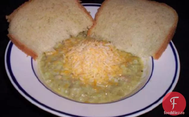 Supă cremoasă de Broccoli și șuncă cu brânză
