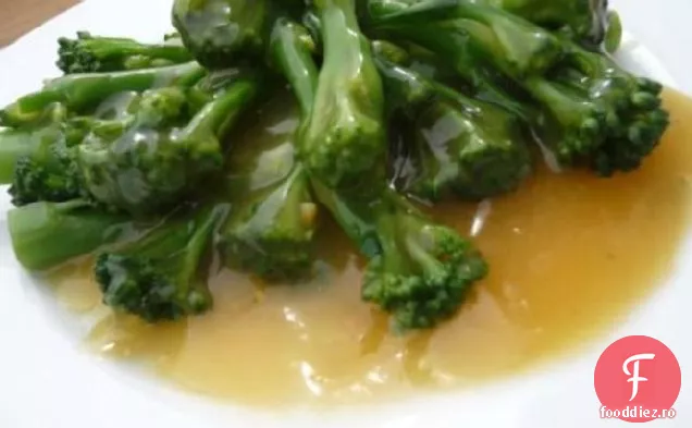 Broccoli Cu Sos De Portocale