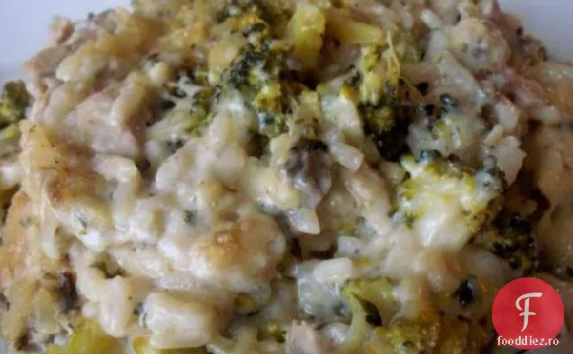 Caserola De Pui Cu Broccoli De Orez Sălbatic