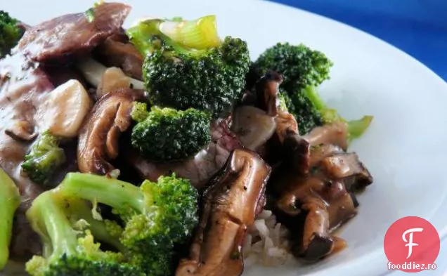 Skillet Ziti Cu Pui Și Broccoli