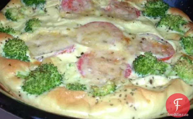Omletă La Cuptor Cu Broccoli Și Roșii