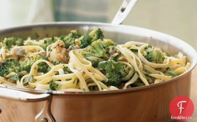 Linguine cu scoică albă și sos de Broccoli