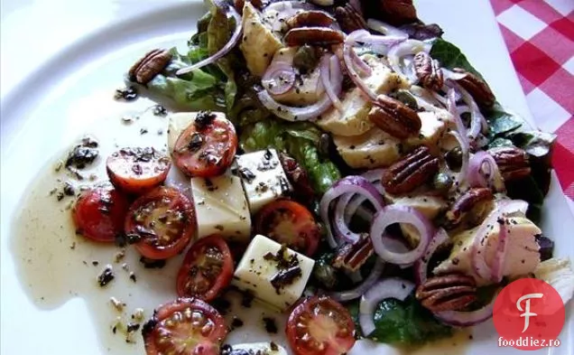 Salată De Pui Cu Două Pansamente