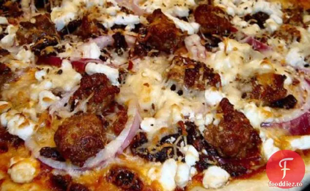 Auberge Chorizo, brânză de capră și pizza cu ceapă-crustă subțire
