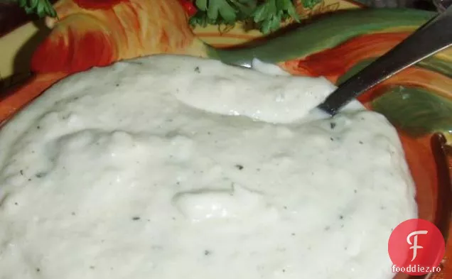 Puf Uriaș De Brânză De Conopidă