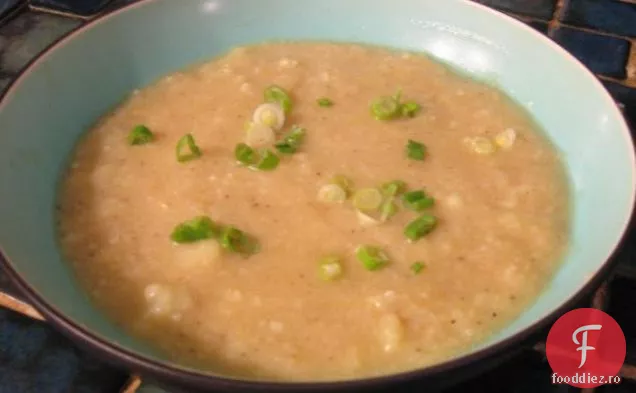 Supă De Conopidă Brânză Cu Nuci De Caju Prăjite