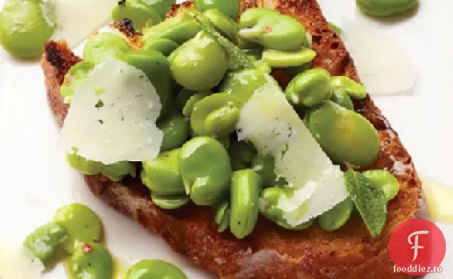 Fava fasole, mentă și Pecorino Romano Bruschetta