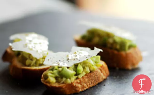 Crostini de fasole Fava tocate cu rețetă Pecorino