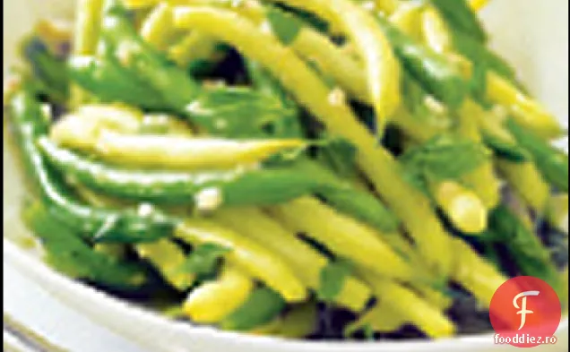 Salată De Fasole Cu Ierburi