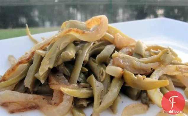 Fasole Verde Cu Ceapă Roșie Caramelizată