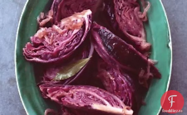 Varză Roșie Fiartă Cu Ceapă Caramelizată Și Cidru