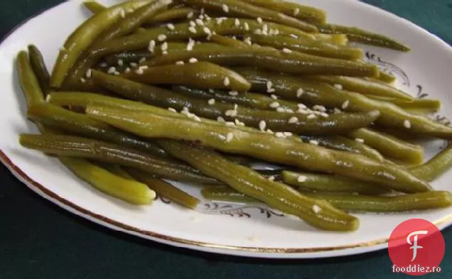 Fasole verde dulce și acră