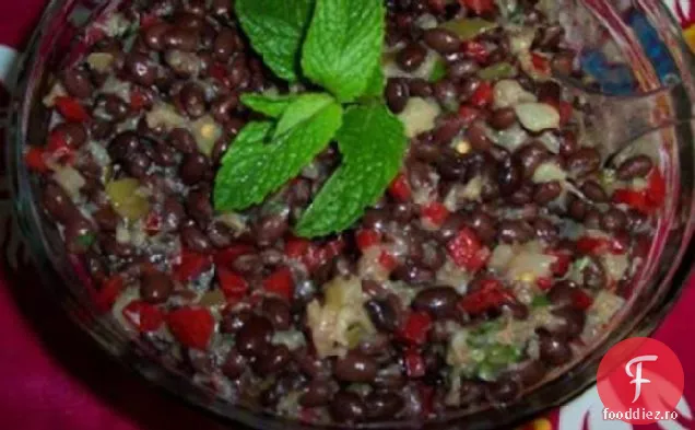 Salată Tropicală De Fasole Neagră