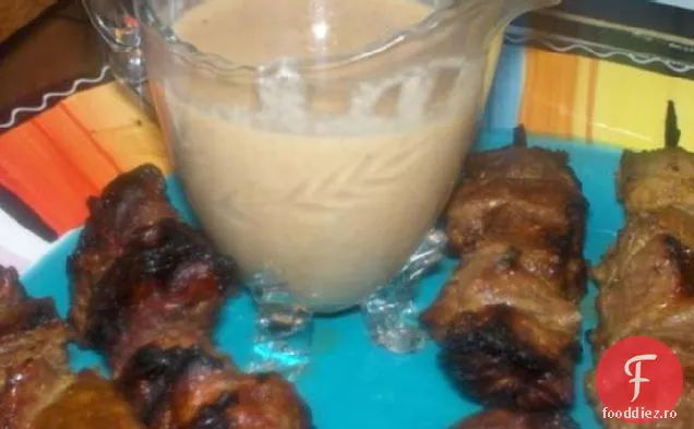 Satay De Vită Cu Sos De Arahide