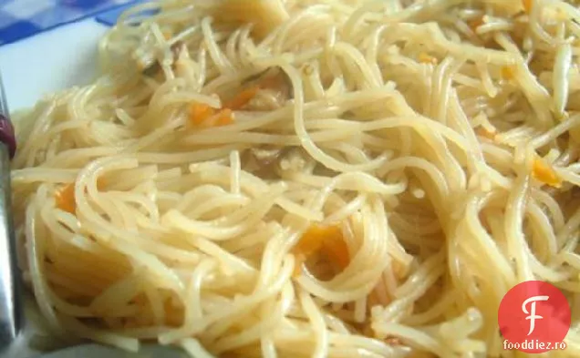 Vermicelli Prăjiți Vegetarieni (Hoon De Albine Prăjite)