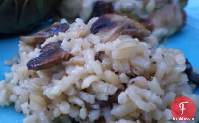 Risotto De Cimbru Mushrooom Cunoscut Și Sub Numele De Orez Arborio