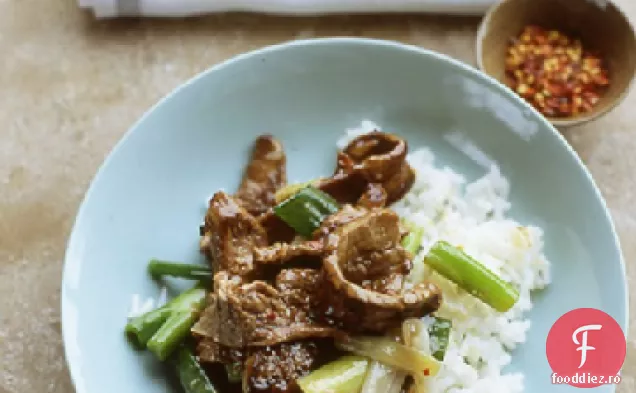 Carne de vită și Scallion