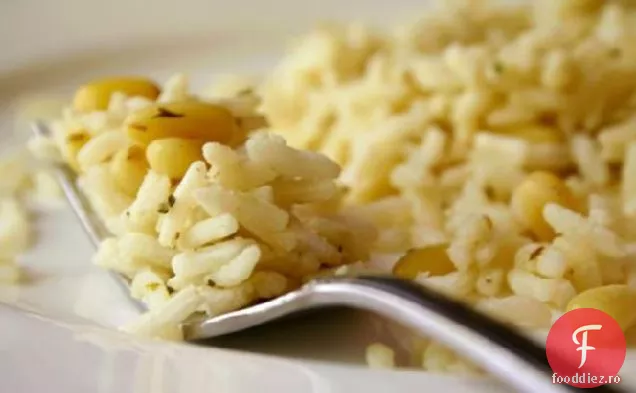 Pilaf De Orez Cu Nuci De Pin