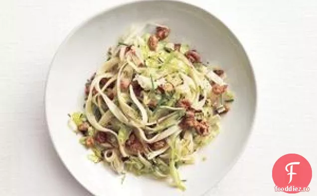 Fettuccine Cu Cârnați Și Varză