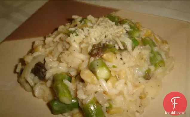 Risotto De Sparanghel Cu Nuci De Pin