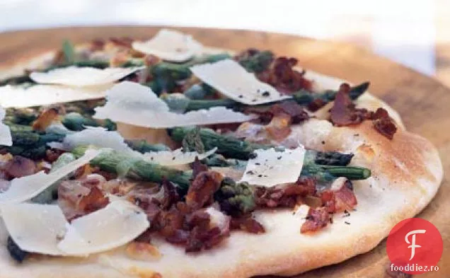Pâine plată cu Pancetta și sparanghel