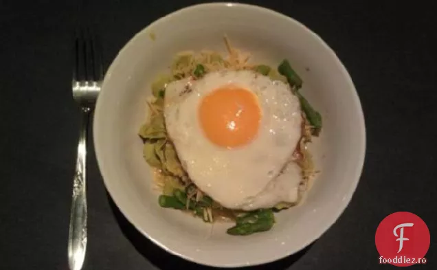 Pastele Carbonara ale lui Giada (felul meu)
