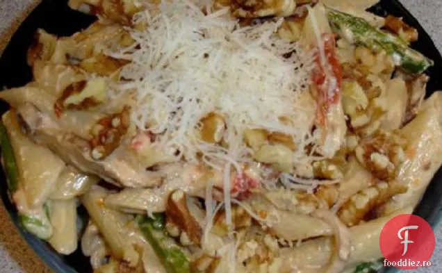 Penne Cremini - cu roșii uscate la soare și nuci