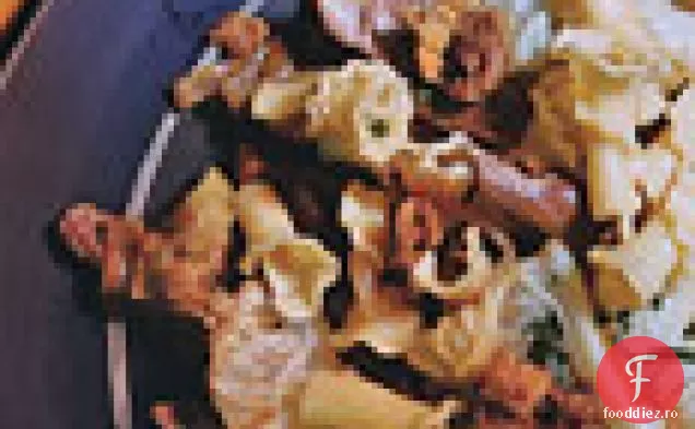 Paste cu rață Confit și varză Savoy