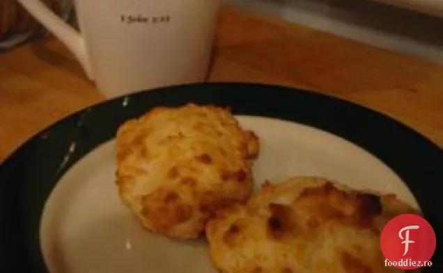 Biscuiți Cu Usturoi Cu Brânză Redusă